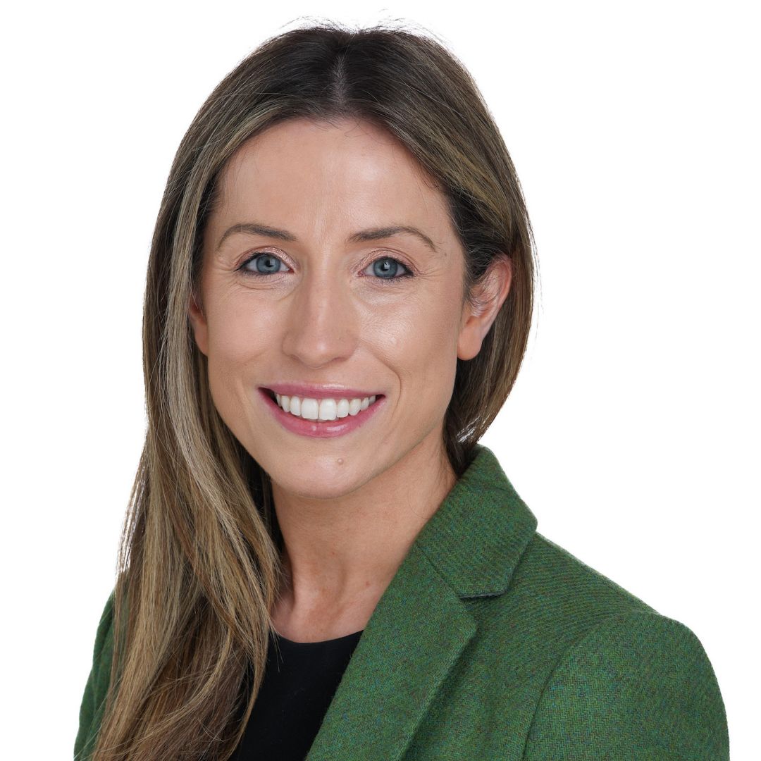 Anna Heeney Headshot (Brest Surgeon)